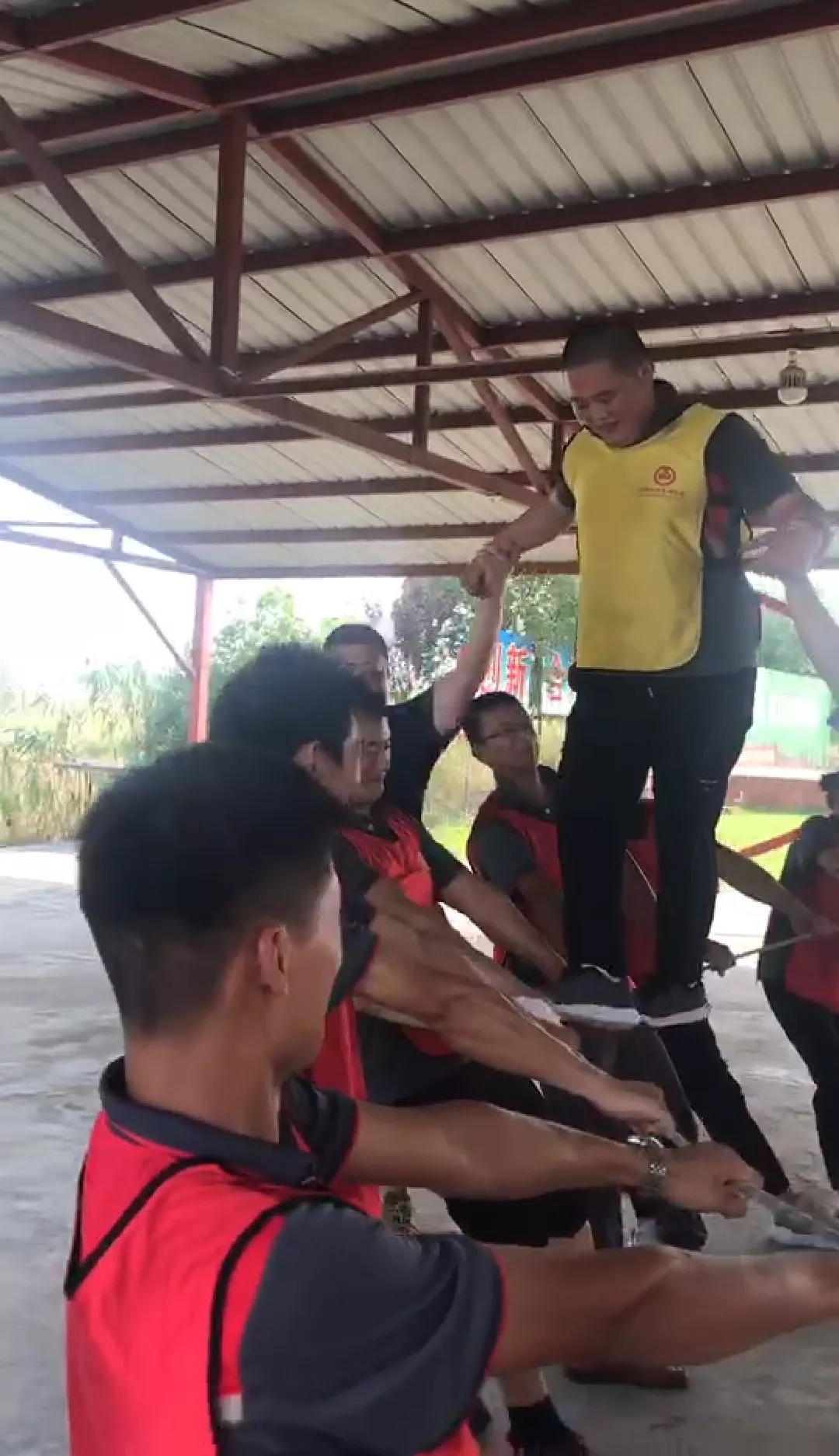 5d7f0a3f9cf72.jpg 5d7f0a3f9cf72.jpg